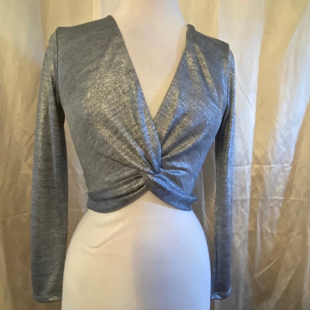 Blue Life Brigid V Crop Top Gold⭐️NWT⭐️ - Picture 9 of 10